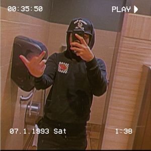 Meet your Posher, Ethan